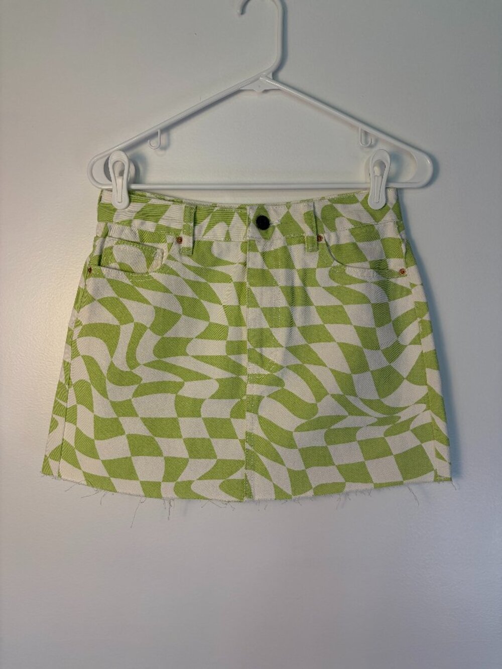 PacSun Trippy Checkerboard High Rise Light Green White Raw Hem Mini Skirt
